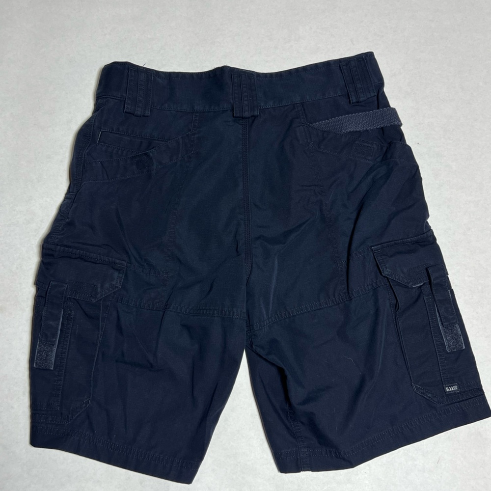 Men’s 5.11 Tactical cargo shorts size 34. - Picture 4 of 6